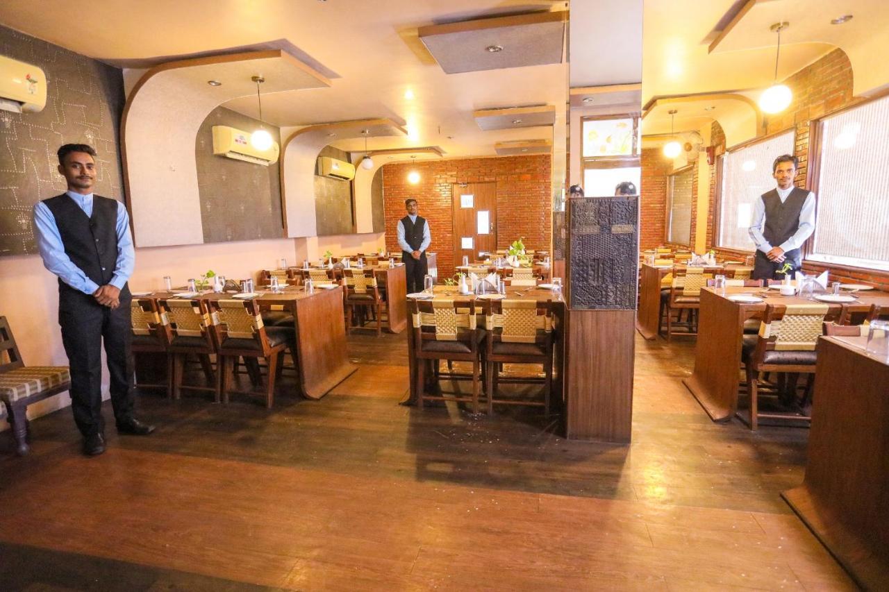 Hotel Vishwanath Varanasi Esterno foto